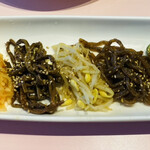 朝鮮飯店 - 「ナムル」539円税込み♫