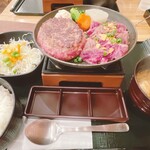 とろけるハンバーグ福よし - とろけるハンバーグと熟成ハラミステーキのコンボ＋ライス・サラダ・味噌汁セット