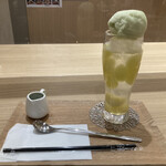 みのりカフェ - 国産メロンのクリームソーダ