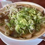 【再訪】チャーシューメン(硬い目,ネギ多め,バラ)