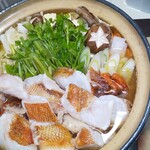 Umai Monya - 海鮮鍋コース　三名様～　一人4400円
      お通し、小鉢、お造り、焼き物、〆うどんか雑炊
      事前予約必要です