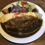 唯我独尊 - オム＋ソーセージカレー1,690円