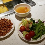 海底撈火鍋 - サラダを取りました