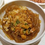 海底撈火鍋 - これ何だろう、辛いビーフンの様(サンラービーフン？)