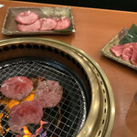 焼肉おもに亭 - 