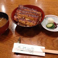 吉寅 - 鰻丼定食、肝赤で