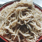 手打ちそばやさん うどんやさん 白虎 - 料理写真:会津産　丸挽（ひきぐるみ）の石臼で引いた蕎麦で甘味とコシがあります。