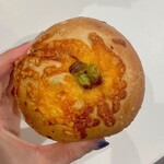 SONOHI BAGEL - 『ベーグル 枝豆チェダーチーズ』