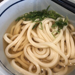 おにやんま - ワシの大好きな中野に比べたら、まだ出汁の色は濃いな