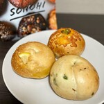 SONOHI BAGEL - 『ベーグル 枝豆チェダーチーズ』
      『ベーグル レモンクリーム』
      『ベーグル ずんだあん』