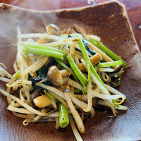 横浜瀬里奈 ステーキドーム - 