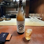 183728305 - ウイスキーはキンキンに冷えた一升瓶のマルスウイスキー、長野県のマルス信州蒸留所のモルト原酒をはじめとしたごだわりぬいた厳選したモルトにグレーンウィスキーをブレンド