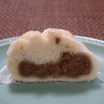 チャオズ カマクラ - 御肉饅断面アップ