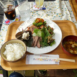 Kimoto - 焼肉アラカルト　野菜もたっぷりお肉ボリューミー！
