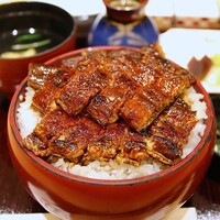 ひつまぶし名古屋備長 グランフロント大阪店 - 特上ひつまぶし 鰻1.5尾使用(6,380円)
                    ご飯大盛り+165円
                    吸物を肝吸いに変更 +165円