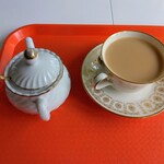 Shi-Giri Kafe Resutoran Ando Ba- - 追加の紅茶