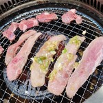 ホルモン焼肉 縁 - 