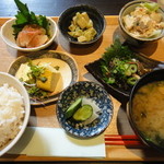 西陣イノクマカフェ - お惣菜ランチ