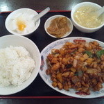 香蘭 - 鶏肉のピリ辛炒めランチ