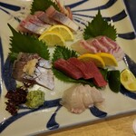 奴寿し - 鯵、ハマチ、鯛、まぐろ、名前忘れた鯛！！