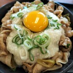 伝説のすた丼屋 - とろすた丼on卵