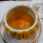 趙の飲茶 888 - カボチャのスープ(南京のほか、海老２尾入り)