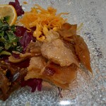 趙の飲茶 888 - お肉も少し