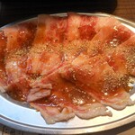 肉の醍醐 - カルビ定食のお肉