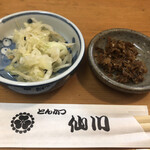 とんかつ 仙川 - かつ定食　キャベツと鰹節