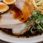 熟成醤油ラーメン きゃべとん - 味玉焦がしネギきゃべとん アップ(2022年9月6日)