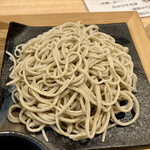 手打ちそば こころ - 食器も店主の手作りだそうな…