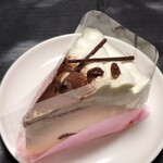 銀座コージーコーナー - ラムレーズンケーキ
