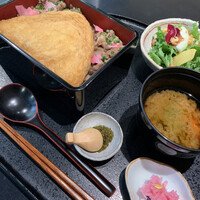 きつね - きつねのすき焼き重