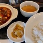 天府之國 - 搾菜とスープがついている