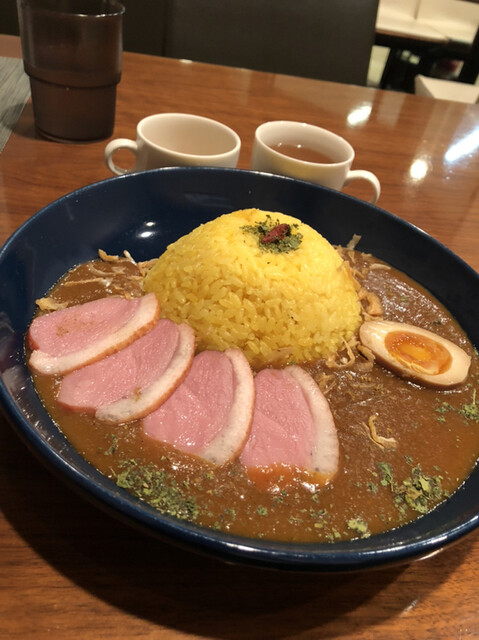 燻製カレーの表参道燻製堂>