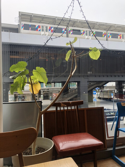 『金沢八景駅からすぐ』by Felix80088 : ブルー ツリー カフェ （Blue Tree Cafe） - 金沢八景/カフェ [食べログ]