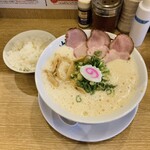 竹内ススル - 