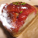 fika. - 紅玉りんごの焼きタルト