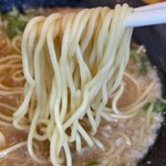 破天荒 ぎょうざ直売所 - 麺リフト