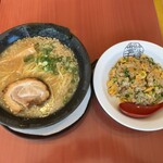 破天荒 ぎょうざ直売所 - この日のランチサービス