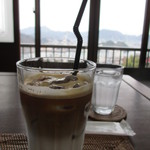 黒糖ラテと尾道風景