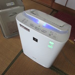 空猫カフェ - 店内④：ﾌﾟﾗｽﾞﾏｸﾗｽﾀｰ