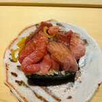すが弥 - 端っこはマグロてんこ盛り
