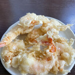 藤店うどん - 小エビ天盛りは揚げたてぶりんぶりん！