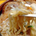 麺場 田所商店 - ちぢれ麵