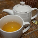 地産地笑＆個室ダイニング ぐらがら - 有機カモミールティー