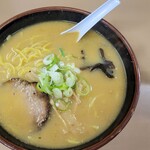 三代目 月見軒 - ・みそラーメン800円