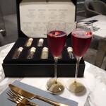 LOUANGE TOKYO Le Musée - ベリーハイビスカスティーソーダ