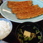 尾花 - 筏蒲焼き（６匹時価：１８７００円）とご飯と肝吸い