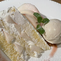 キハチ 青山本店 - 季節のショートケーキ(メロン)